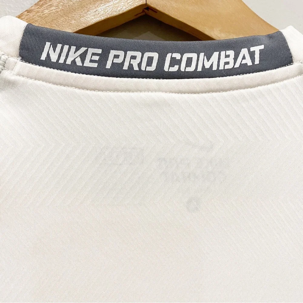NIKE Men’s Pro Combat Hyperwarm Lite Long Sleeve Shirt Fitted White Size Small - Picture 6 of 10